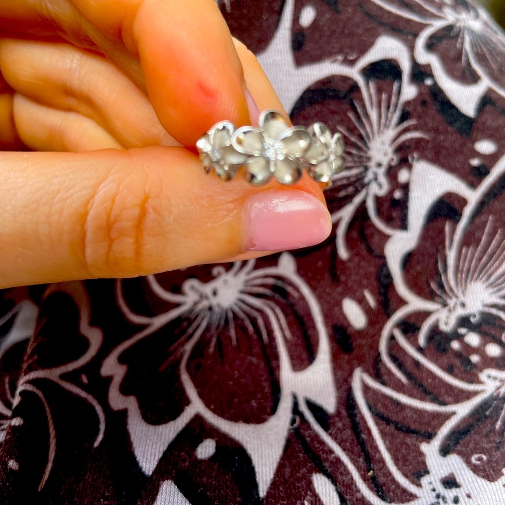 Floral ring 💍 and earrings